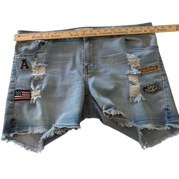 1826 Jeans Bermuda Shorts Womens Plus Size 18 Stretch Denim Distressed Patriotic - Picture 10 of 14